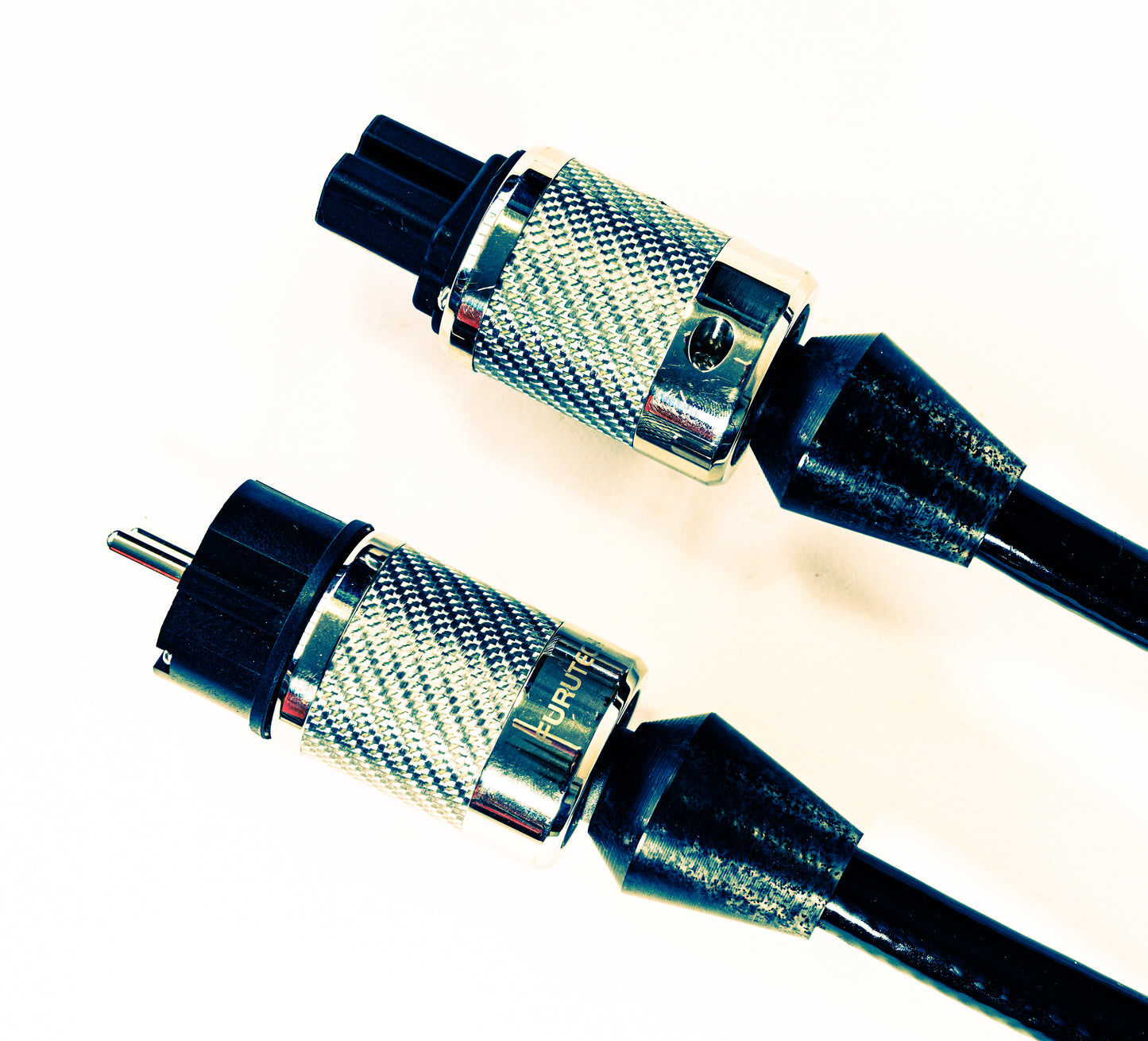MusicWorks Revive Ultra 2 - 1.8m Cryo Power Cable