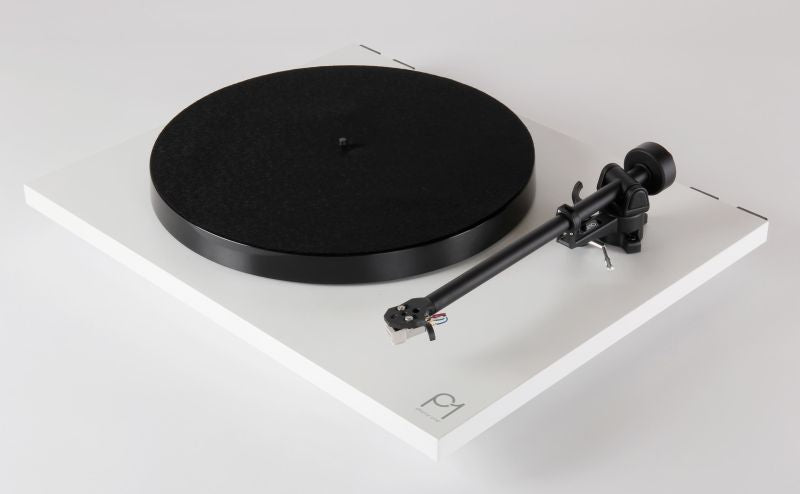 Rega Planar 1 turntable with Carbon Cartridge Factory Fitted