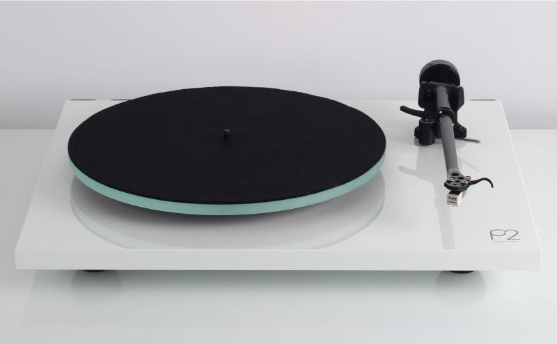 Rega Planar 2 turntable with factory fitted Carbon cartridge