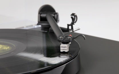 Rega Planar 1 turntable with Carbon Cartridge Factory Fitted