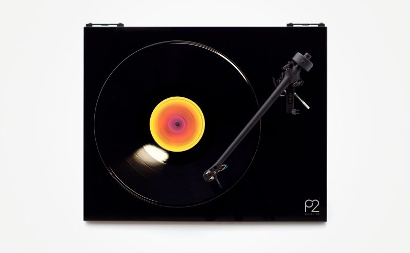 Rega Planar 2 turntable with factory fitted Carbon cartridge